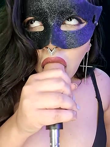 Stripchat-Public.Show-f-Blossam_07-2024.09.11.204118