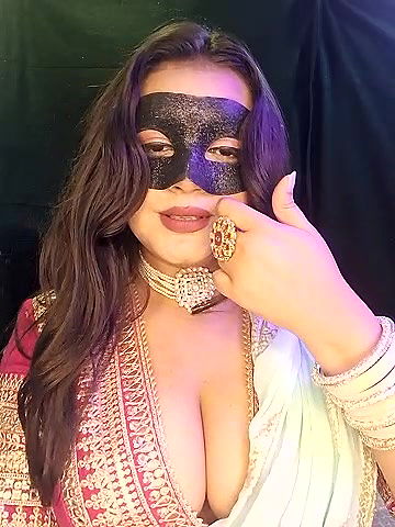 Stripchat-Public.Show-f-Blossam_07-2024.09.10.134549