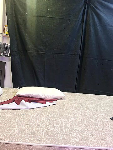 Stripchat-Public.Show-f-Blossam_07-2024.08.24.110646