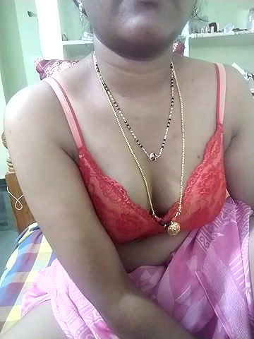 Stripchat-Public.Show-c-Telugu_Naughtyy_Priya-2024.09.09.071036