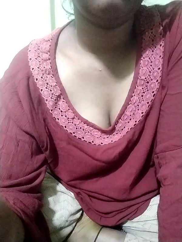 Stripchat-Public.Show-c-Telugu_Naughtyy_Priya-2024.08.09.160602