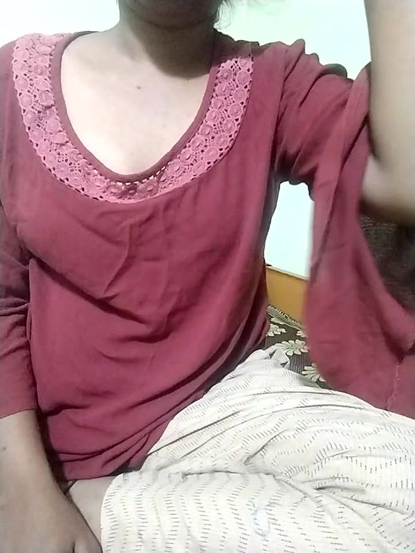 Stripchat-Public.Show-c-Telugu_Naughtyy_Priya-2024.08.09.160602