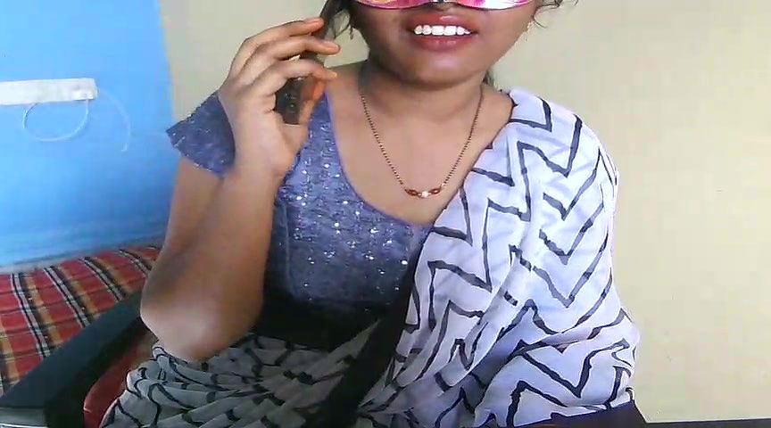 Stripchat-Public.Show-c-Telugu_Naughtyy_Priya-2024.07.17.104302