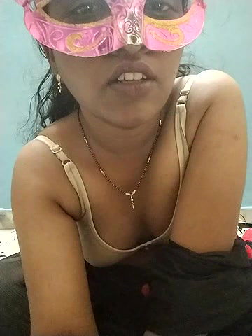 Stripchat-Public.Show-c-Telugu_Naughtyy_Priya-2024.05.10.190156