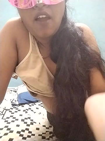 Stripchat-Public.Show-c-Telugu_Naughtyy_Priya-2024.05.10.190156