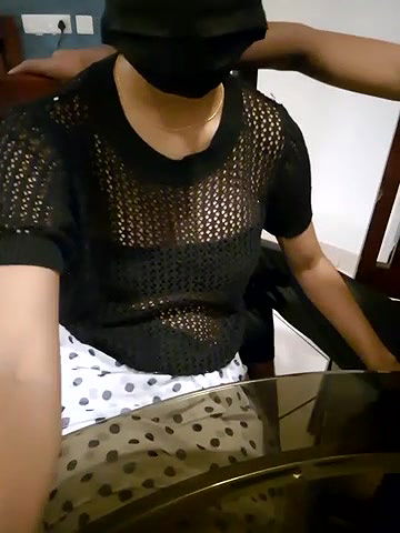 Stripchat-Public.Show-c-MalluPriyaKerala-2024.05.25.185433