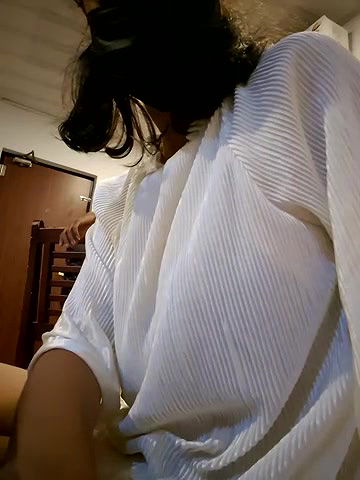 Stripchat-Public.Show-c-MalluPriyaKerala-2024.05.23.195255