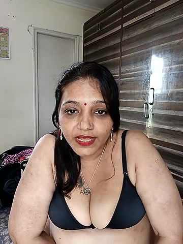 Stripchat-Public.Show-c-Hotgujjumodal19-2024.08.14.075449