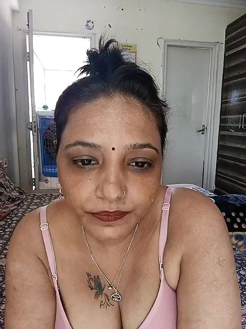 Stripchat-Public.Show-c-Hotgujjumodal19-2024.07.30.070700