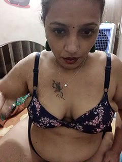 Stripchat-Public.Show-c-Hotgujjumodal19-2024.07.20.181605