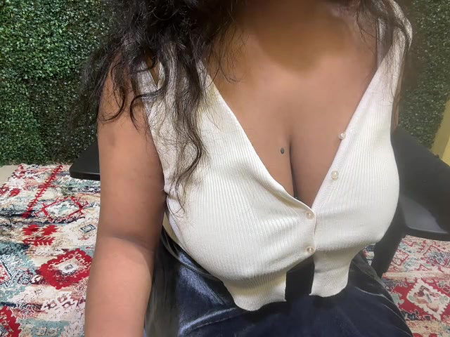 Stripchat-Public.Show-f-Smiley_TeluguGirl-2024.09.14.182837
