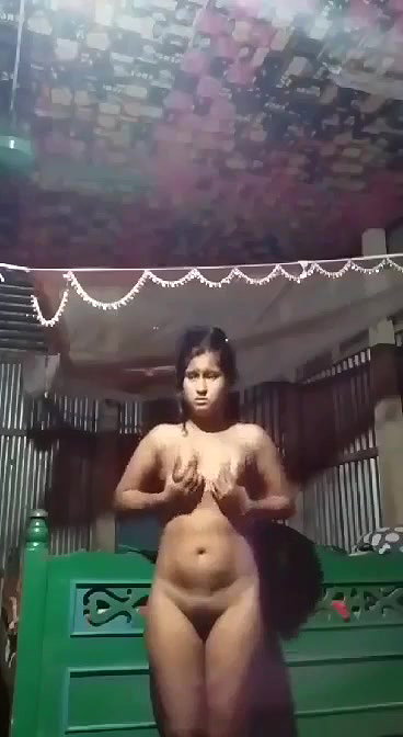 Horny Village Girl Masturbating
