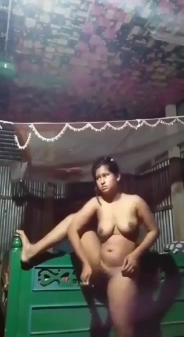 Horny Village Girl Masturbating