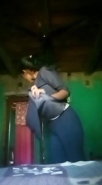 Village girl making nude video for bf nd showing pussy