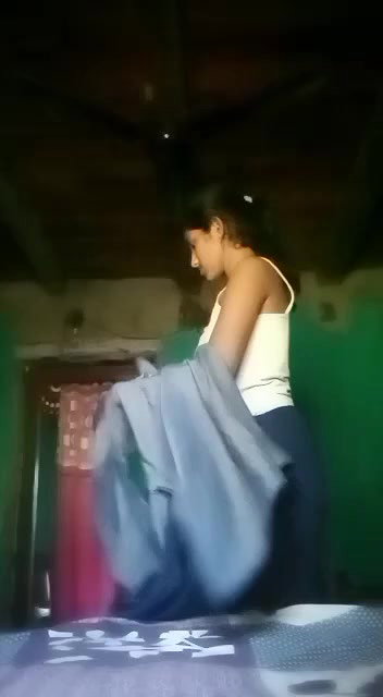 Village girl making nude video for bf nd showing pussy