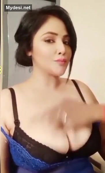 Desi big boobs model