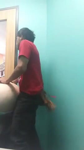 Desi hoot aunty fukin with bngla labour