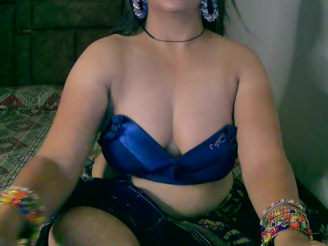 Stripchat-Public.Show-f-Kajal_G-2024.07.21.022320
