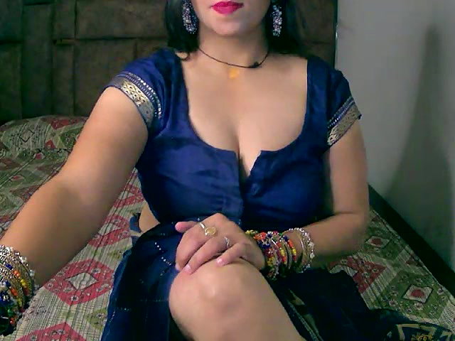 Stripchat-Public.Show-f-Kajal_G-2024.07.17.032152