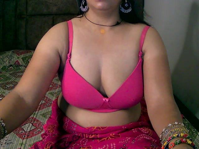 Stripchat-Public.Show-f-Kajal_G-2024.07.16.051720
