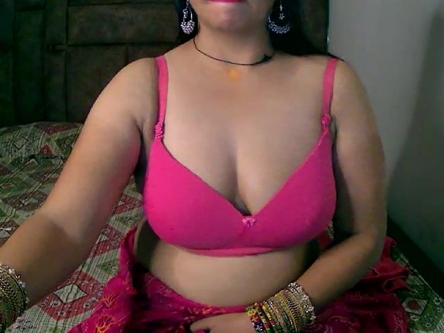 Stripchat-Public.Show-f-Kajal_G-2024.07.16.051720