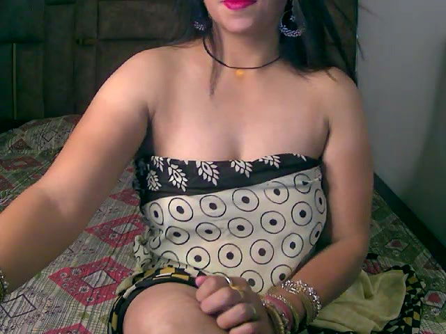 Stripchat-Public.Show-f-Kajal_G-2024.07.13.003132