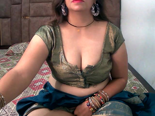 Stripchat-Public.Show-f-Kajal_G-2024.07.07.021852