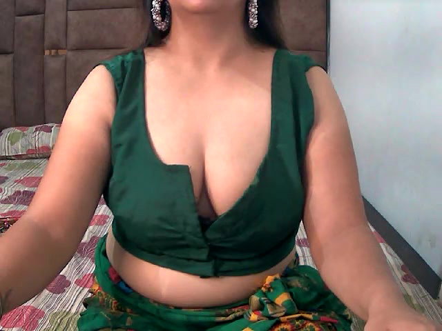 Stripchat-Public.Show-f-Kajal_G-2024.06.01.024834
