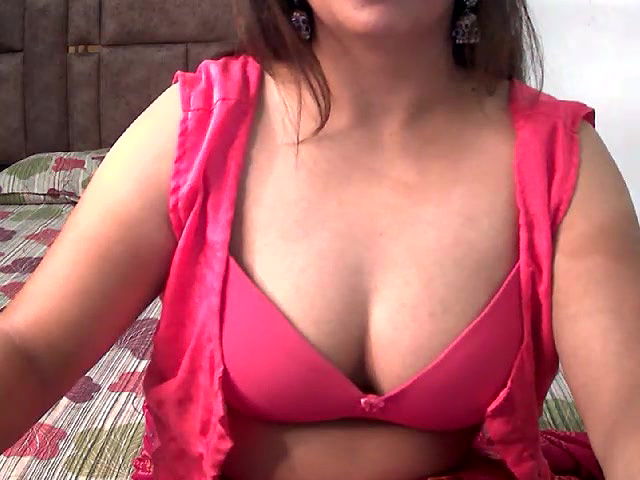 Stripchat-Public.Show-f-Kajal_G-2024.05.31.005448