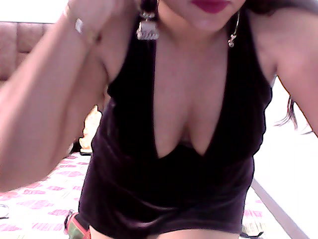 Stripchat-Public.Show-f-Kajal_G-2024.05.22.003108