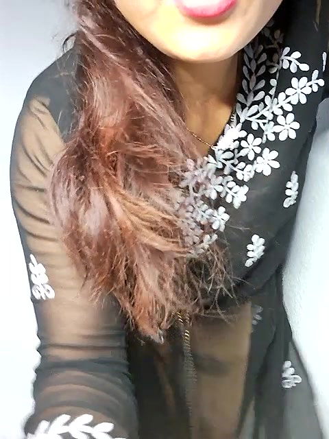 Stripchat-Public.Show-c-Ishikarana-2024.05.30.022505