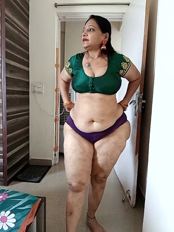 Stripchat-Public.Show-c-Hotgujjumodal19-2024.09.03.075621