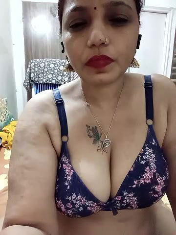 Stripchat-Public.Show-c-Hotgujjumodal19-2024.08.28.152126