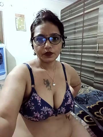 Stripchat-Public.Show-c-Hotgujjumodal19-2024.08.10.175440