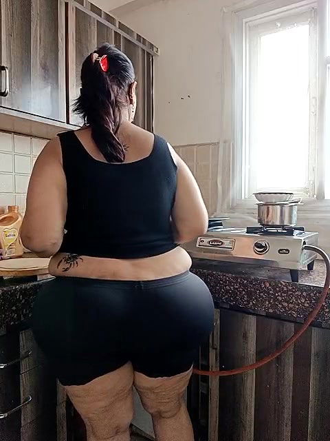 Stripchat-Public.Show-c-Hotgujjumodal19-2024.08.07.100237