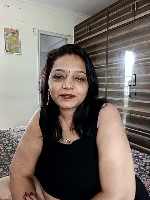 Stripchat-Public.Show-c-Hotgujjumodal19-2024.08.07.075045