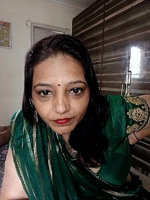 Stripchat-Public.Show-c-Hotgujjumodal19-2024.08.06.081325