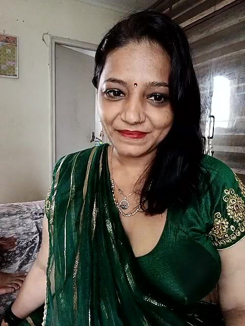 Stripchat-Public.Show-c-Hotgujjumodal19-2024.08.06.081325