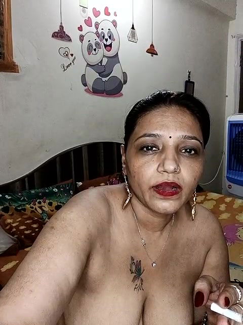 Stripchat-Public.Show-c-Hotgujjumodal19-2024.07.19.181209