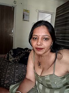 Stripchat-Public.Show-c-Hotgujjumodal19-2024.06.23.115233