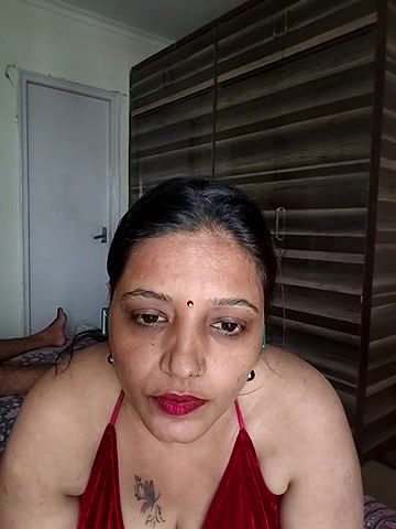 Stripchat-Public.Show-c-Hotgujjumodal19-2024.06.20.095937