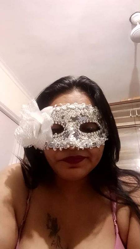 Stripchat-Public.Show-c-Hotgujjumodal19-2024.05.06.174652