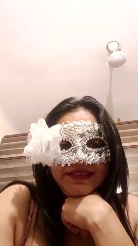 Stripchat-Public.Show-c-Hotgujjumodal19-2024.05.06.174652