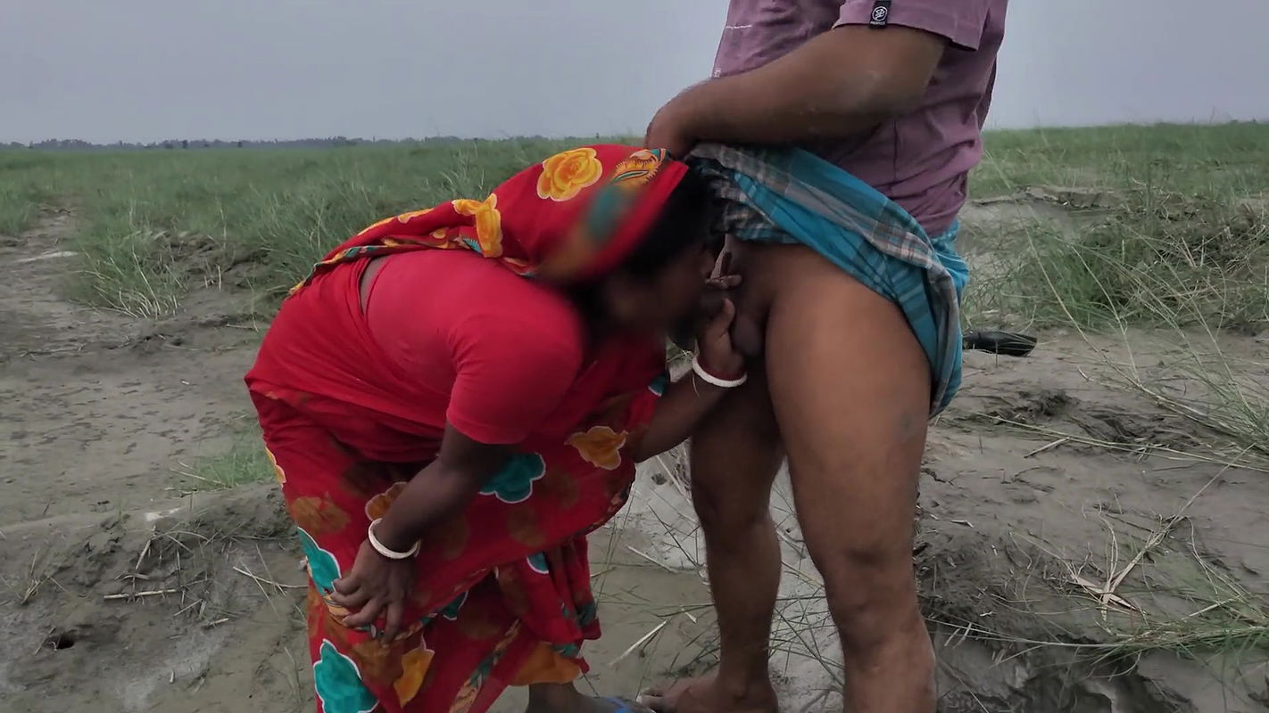 HouseWife In Red Saree Goes For Her Goat And Met A guy bangladeshi HouseWife