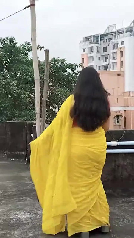 Bengali vlogger mou-3