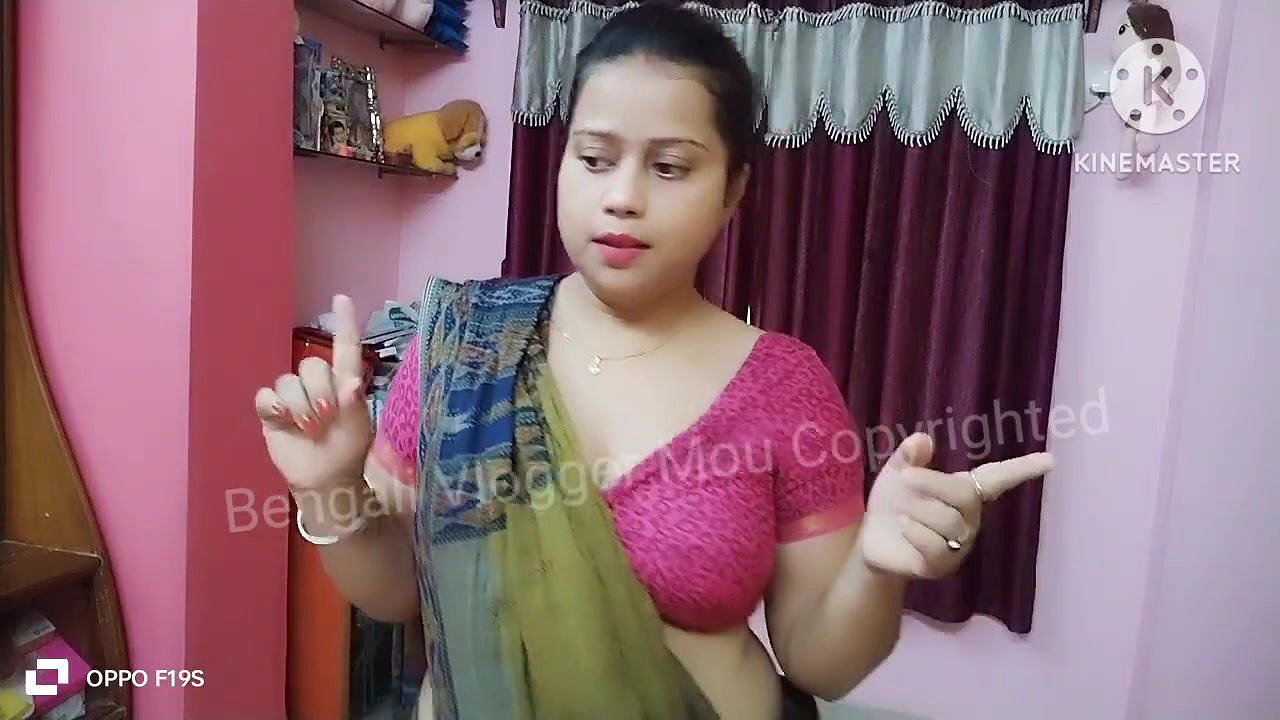 Bengali vlogger mou-2
