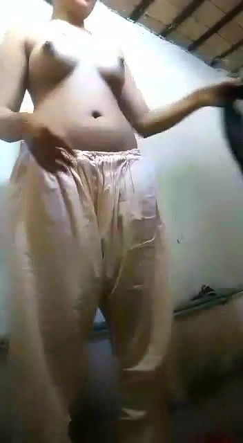 Sexy Girl Undressing And Showing Nude