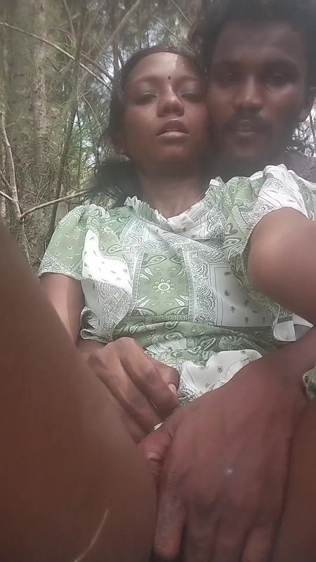 Desi couple fucking with full voice in jungle