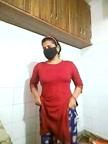 Stripchat-Public.Show-c-Amritanikhill-2024.01.08.054836