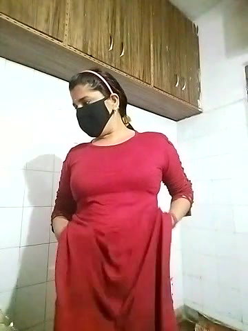 Stripchat-Public.Show-c-Amritanikhill-2024.01.08.035308
